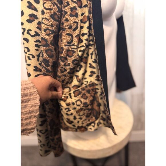 Woman's TanJay cheetah Faux Suede Jacket W/Pockets Lining size 10 - Picture 9 of 10